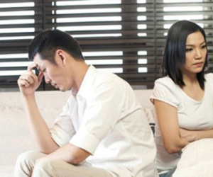 Chồng nghèo, đi ở nhờ bị vợ cấm thờ cúng bố mẹ