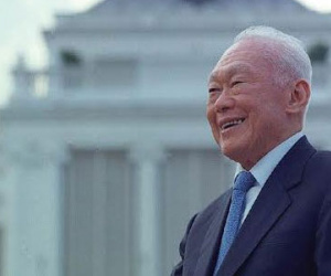 Chuyện ông Lý Quang Diệu xử lý bán hàng rong