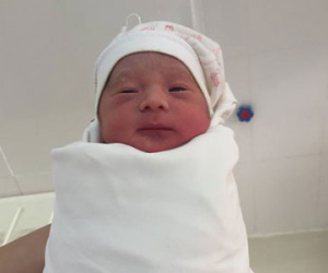 Lạng Sơn: Bệnh viện kêu gọi tìm người mẹ bỏ rơi bé gái 2,6kg khi vừa sinh