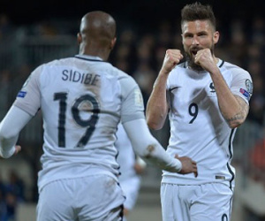 Giroud lập cú đúp, Pháp nối dài mạch thắng ở vòng loại World Cup