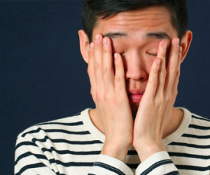 Dấu hiệu của một anh chàng cực kém cỏi trong chuyện chăn gối