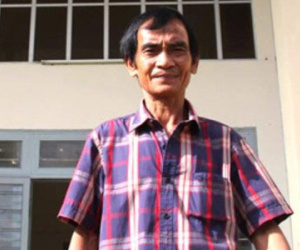 Gia đình ông Nén đến Tòa án đòi tiền bồi thường
