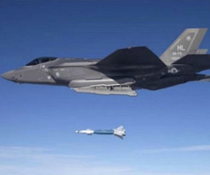 Tiêm kích tàng hình F-35 của Mỹ diễn tập ném bom trên bán đảo Triều Tiên