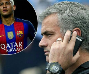 Mourinho gọi điện trực tiếp thuyết phục Neymar về Man Utd