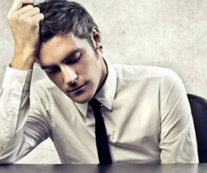 Muốn bảo vệ tình yêu khi bạn gái bị bố mẹ bắt sống gần nhà