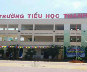 Vụ còng tay hiệu trưởng: Nhiều cơ quan thiếu sót