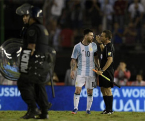 Án phạt dành cho Messi "quá nặng và có thể trái luật"