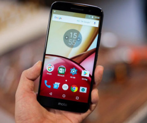 Ảnh Moto M RAM 4 GB giá 6,9 triệu đồng vừa về Việt Nam