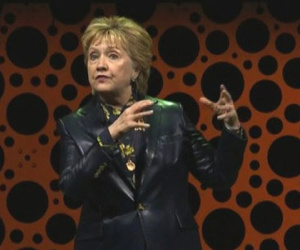 Bà Hillary tái xuất, lại nói về kết quả bầu cử