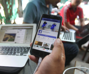 Chấn chỉnh giao tiếp qua Facebook