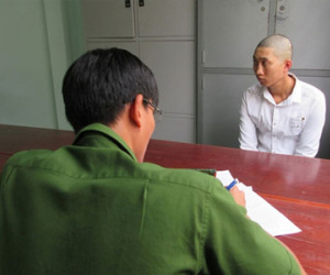 Đi mua thuốc lá, giở trò dâm ô với bé gái con chủ quán