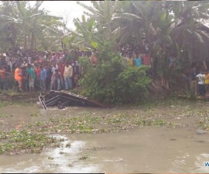 Lật thuyền chở 70 người trên sông ở Bangladesh