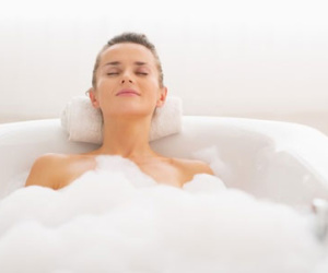 Tắm nước nóng có tác dụng như đạp xe