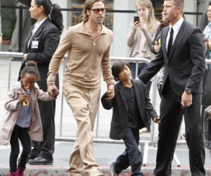 Brad Pitt từng bí mật tới Campuchia thăm các con