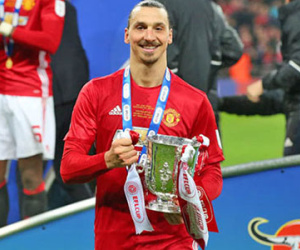 Ibrahimovic báo tin cực vui cho CĐV M.U