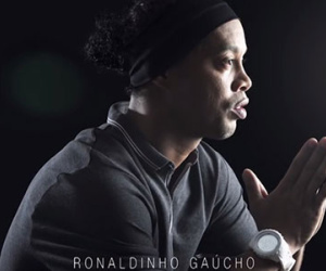Ronaldinho lấn sân làm ca sĩ, tung ca khúc đầu tay