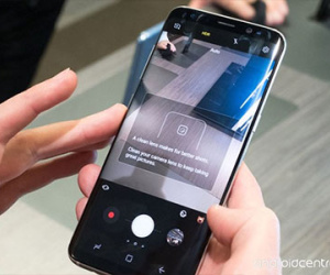 Camera Galaxy S8 tự nhắc người dùng làm sạch ống kính