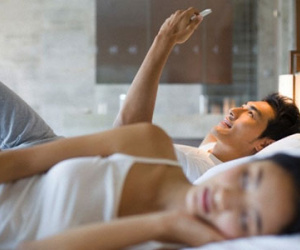 Chồng ơi, anh cứ ngoại tình đi, chán thì quay về với mẹ con em