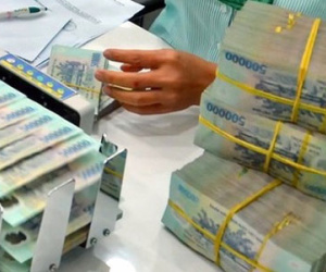 Giám đốc khối trong ngân hàng có thể nhận lương tháng 500 triệu đồng