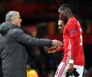 HLV Mourinho dằn mặt, doạ thẳng tay "trảm" Pogba