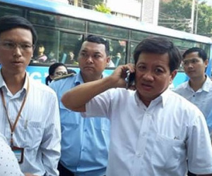 Ông Hải lại xuất hiện "giành" vỉa hè