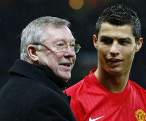 Ronaldo bị Ferguson bắt mặc áo số 7 tại Man Utd