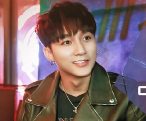 Sơn Tùng M-TP: Ca sĩ sinh ra để bắt chước ở showbiz Việt