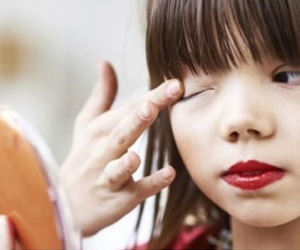 Cha mẹ tá hỏa vì con gái chưa tròn 2 tuổi đã có kinh nguyệt