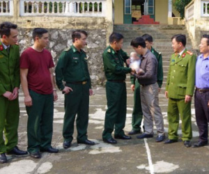 Thủ đoạn của nhóm bắt cóc bé gái bán sang Trung Quốc
