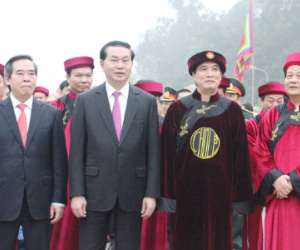 Chủ tịch nước dâng hương tưởng nhớ các Vua Hùng