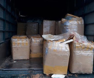 Bắt giữ xe tải chở hơn 2,4 tấn nội tạng hôi thối đi tiêu thụ