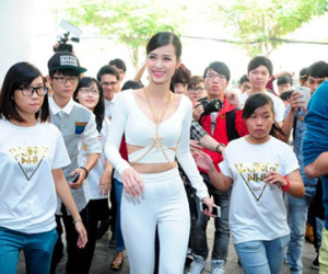 Bị tung clip "chiêu trò" ở The Voice, Đông Nhi nói gì?