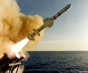Mỹ bắn hàng chục tên lửa Tomahawk vào Syria sau vụ tấn công hóa học