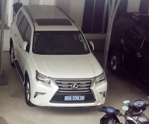 Doanh nghiệp tặng xe Lexus cho Cà Mau nói gì việc bị đòi nợ 100 tỷ?