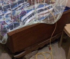 Nam sinh lớp 11 chích điện vào nhân viên bán xăng để trả thù