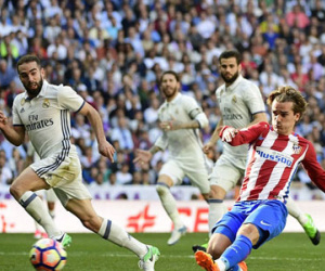 Griezmann cứu Atletico thoát thua trước Real