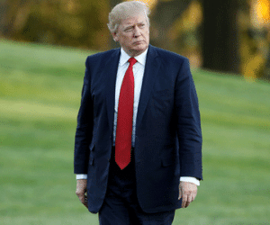 Nghị sĩ Mỹ nói ông Trump không đủ thẩm quyền ra lệnh phóng tên lửa