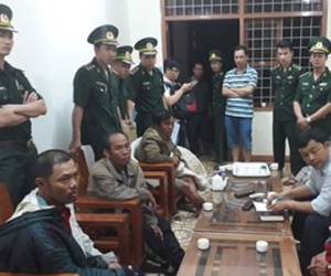 Tàu sắt tông chìm tàu cá, bỏ mặc 4 ngư dân giữa biển đêm