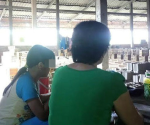 Vụ bố và ông nội xâm hại bé gái 11 tuổi: Bé gái bị ép uống thuốc kích dục nhiều lần?