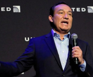 CEO United Airlines - từ cứu tinh công ty đến vị lãnh đạo "xấu xí"
