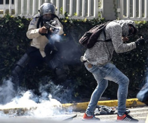 Chùm ảnh đụng độ dữ dội ở thủ đô Caracas