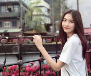 Hoa hậu Thu Thảo xinh như tiên nữ trước ống kính máy quay của bạn trai đại gia