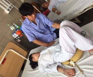 Một phụ nữ Hà Nội bị liệt tứ chi sau khi uống thuốc nam chữa khớp