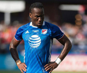 Drogba tái hợp Wright-Phillips ở CLB hạng 2 Mỹ