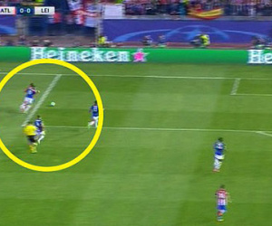 HLV Leicester City “nổi điên” vì quyết định oan nghiệt