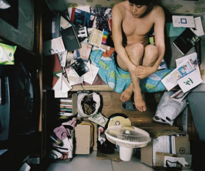 Sinh viên Hàn Quốc nhốt mình trong căn phòng siêu nhỏ để ôn thi