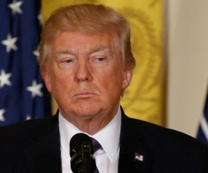Trump được thông báo về vụ phóng tên lửa thất bại của Triều Tiên