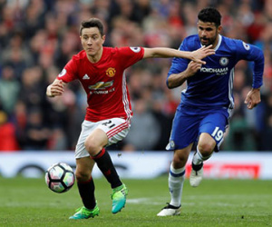 Phiên bản Roy Keane hiện về trong Herrera ở MU