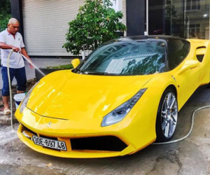 Ferrari 488 GTB của đại gia Hà Nội xuất hiện trong garage Cường "Đô-la"