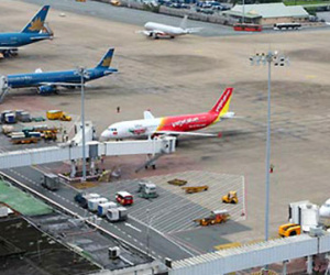 Hàng không tăng giá, cháy vé dịp lễ 30/4